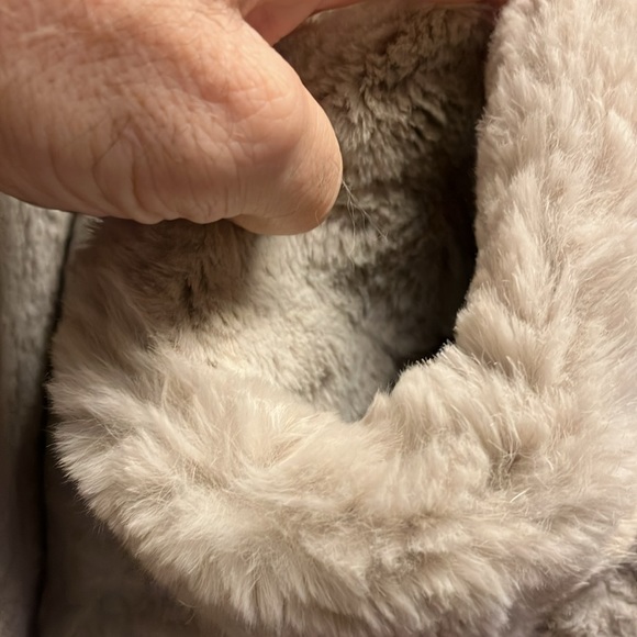 Custom Handcrafted Women’s Fur Coat; Made in Alaska, with Authentic Fur - Picture 12 of 12